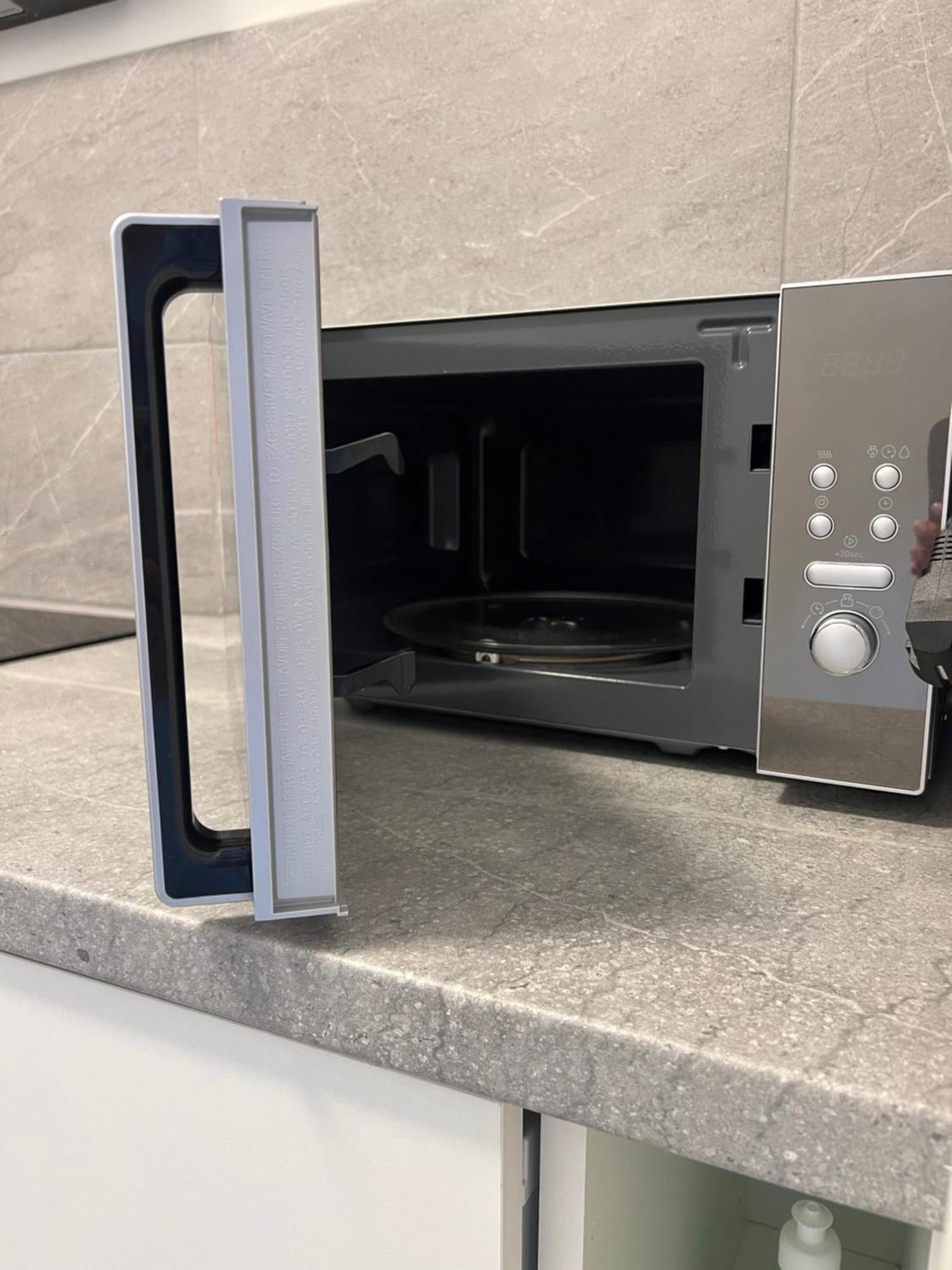 Skau Piano Family & Business Apartment Free Parking 브라티슬라바 외부 사진