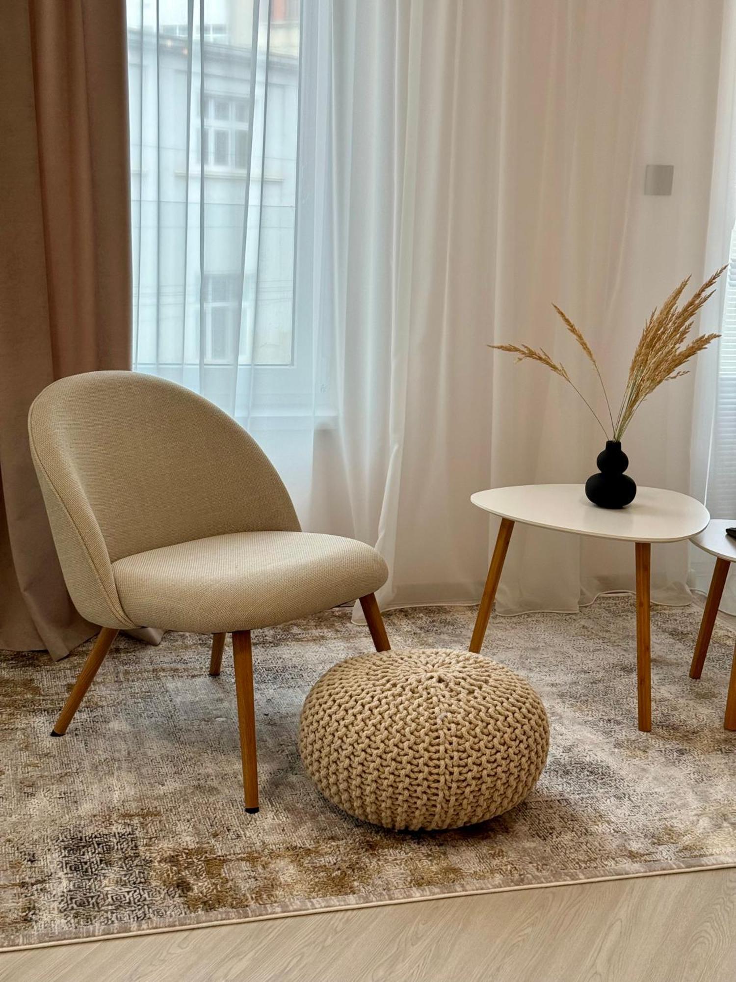 Skau Piano Family & Business Apartment Free Parking 브라티슬라바 외부 사진